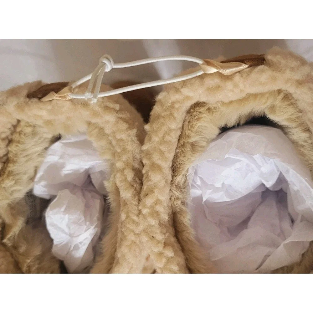 NWOT Old Navy 8 Faux Fur Lined Sherpa Boots - Moon Cocoon Winter Thermal Outdoor